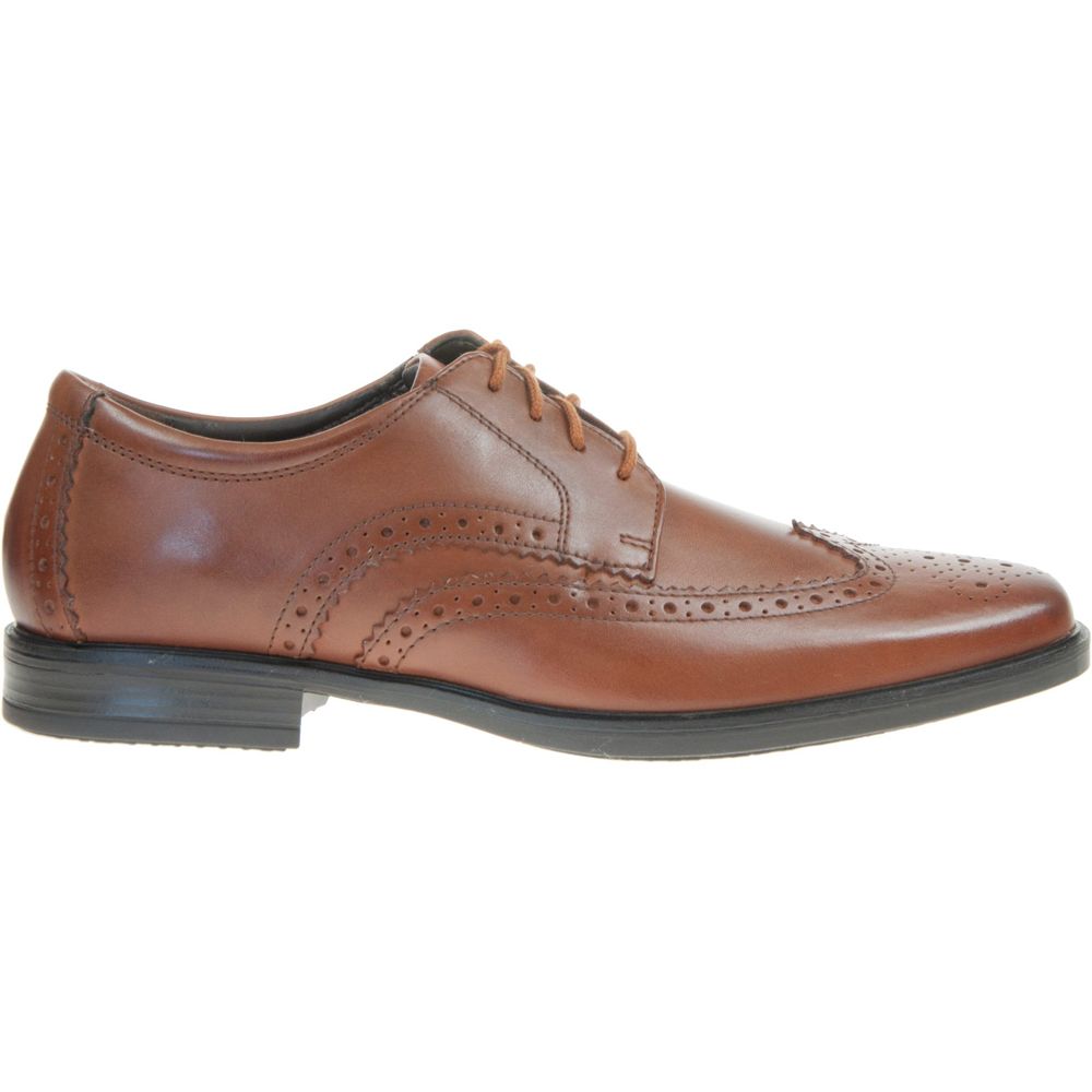 H1815 Clarks Howard Wing Brogue Ext Wide H Fitting Lace Up (Tan)